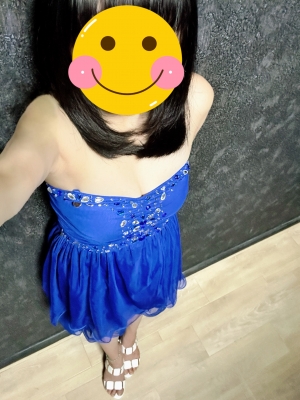 ヒカリ 青いドレス