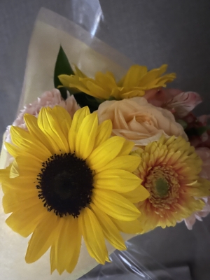 かんな[神奈川] もらったお花はお部屋に飾ってます。