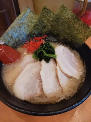 やっこ ラーメンは、飲み物なんですっっ！