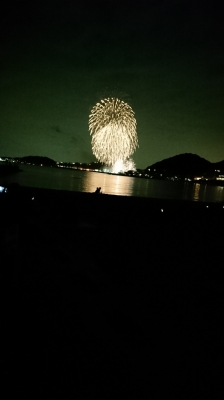 ふじよ 完熟ばなな川崎店ふじよです　先日は逗子の花火大会だったそうですね