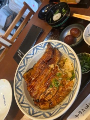 あやな 神田の鰻の名店へ‼️