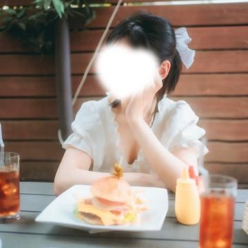 成宮ゆあ ?猛暑でも元気いっぱい！ゆあの夏対策??