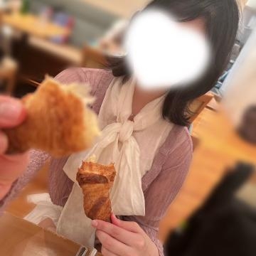 成宮ゆあ ?えっちな朝活...?