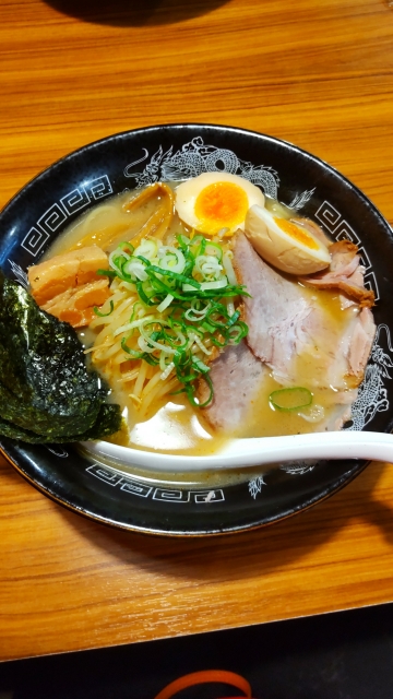 マユ 太麺